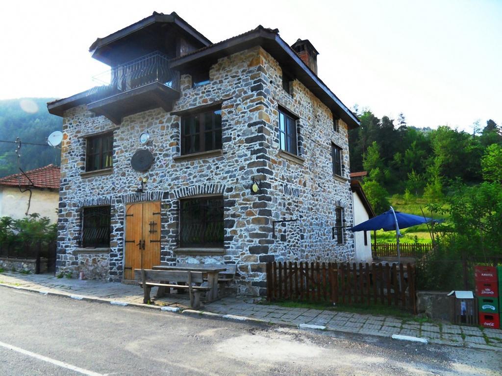 Guest House The Jolly House Arda  Екстер'єр фото